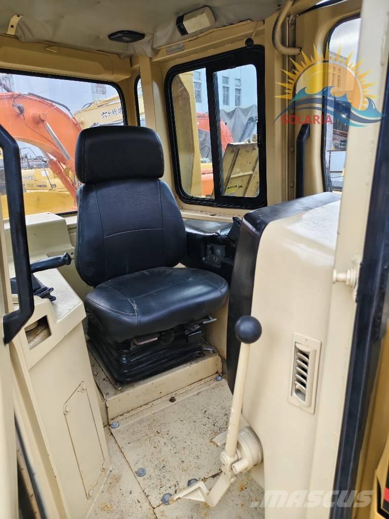 CAT D 7 R Dozere Beltegående