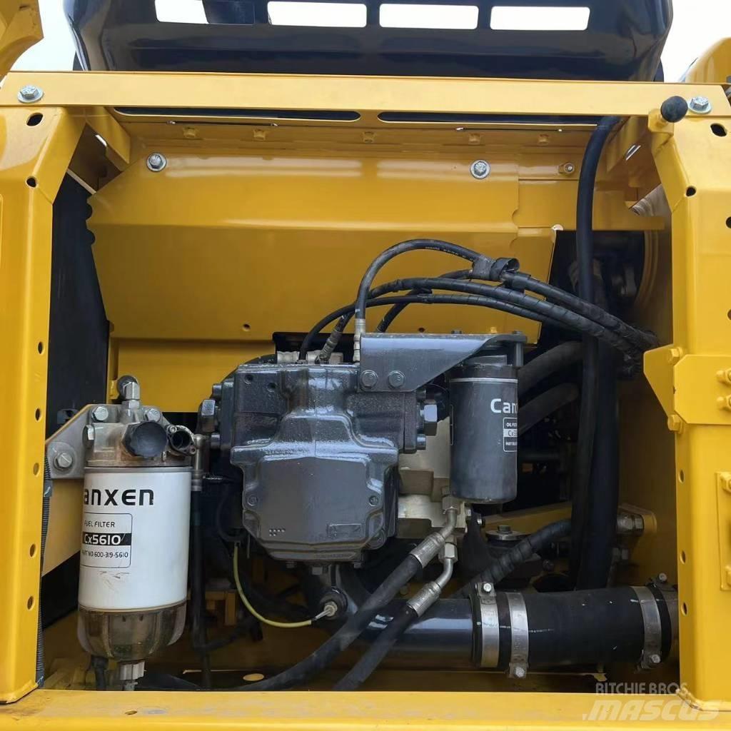 Komatsu PC240 Beltegraver