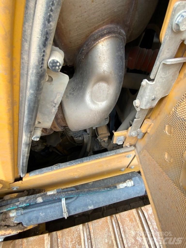 John Deere 850K WLT Dozere Beltegående