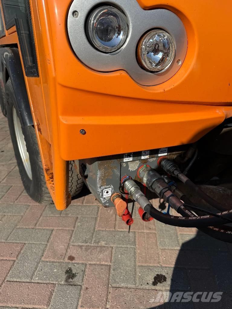 Hansa APZ 1003 MPV/redskapsbærer