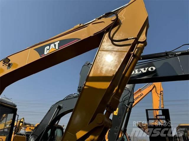CAT 320 B L Beltegraver