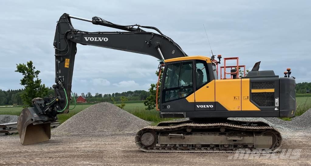 Volvo EC 220 E Beltegraver