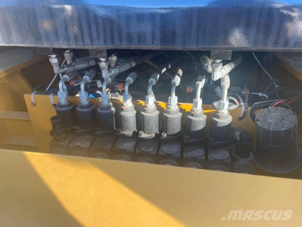 CAT 420F Traktorgravere