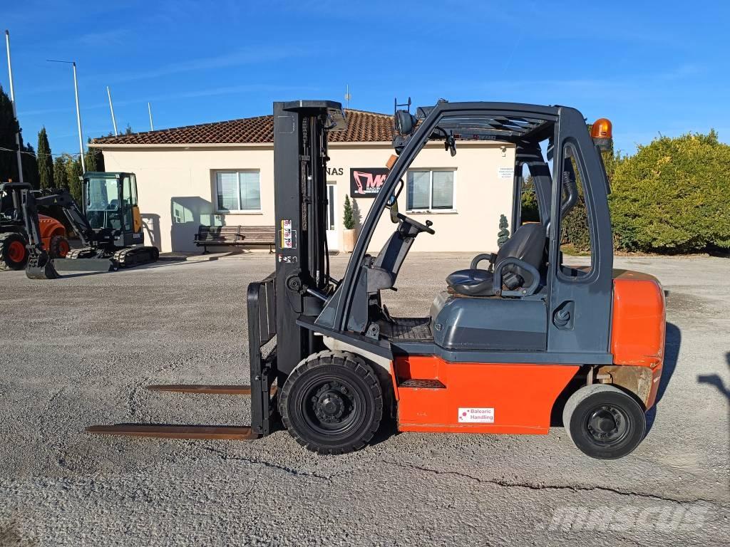 Nissan FD02A25Q Gaffeltrucker - Annet