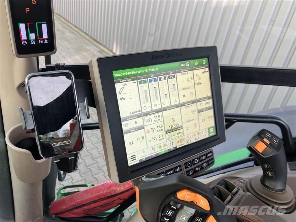 John Deere 6R 215 Traktorer