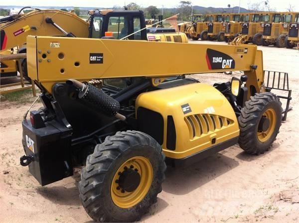CAT TL943 (M51936) Teleskoplastere