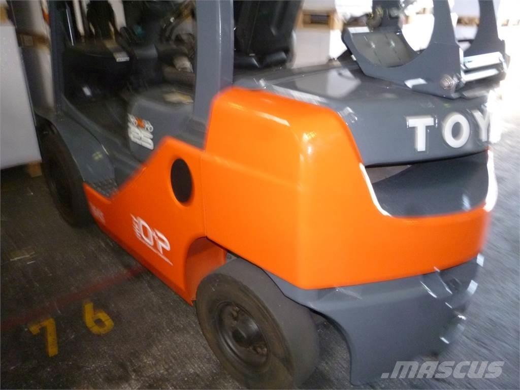 Toyota 02-8FGF25 Propan trucker