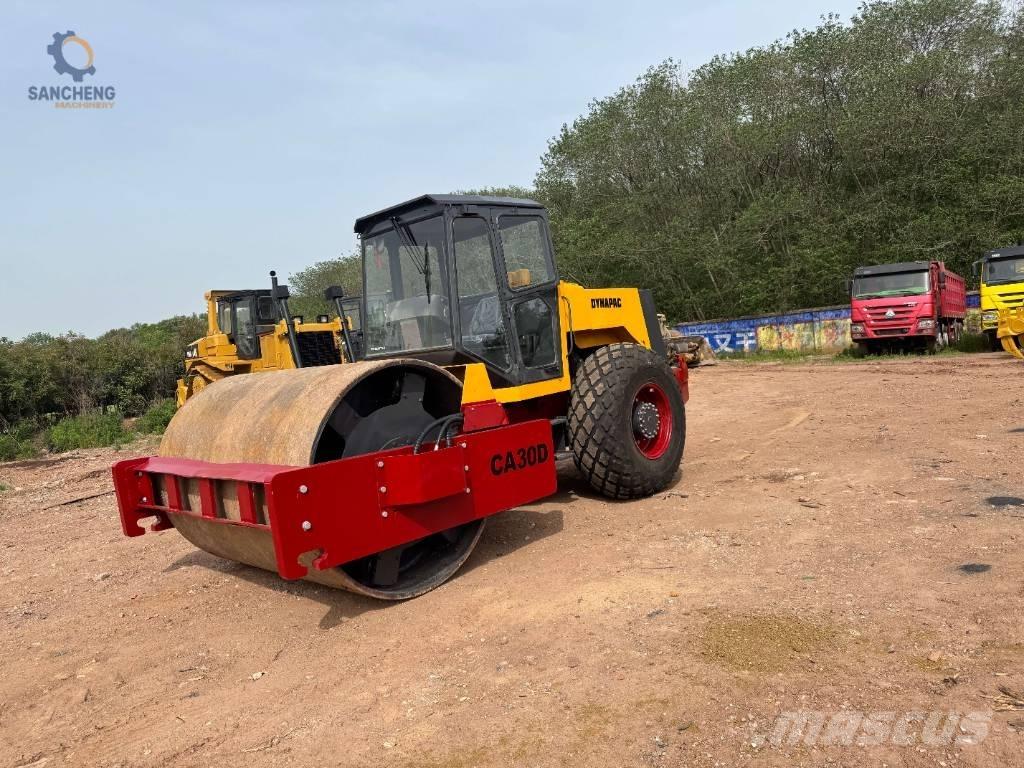 Dynapac CA 30 D Valsetog
