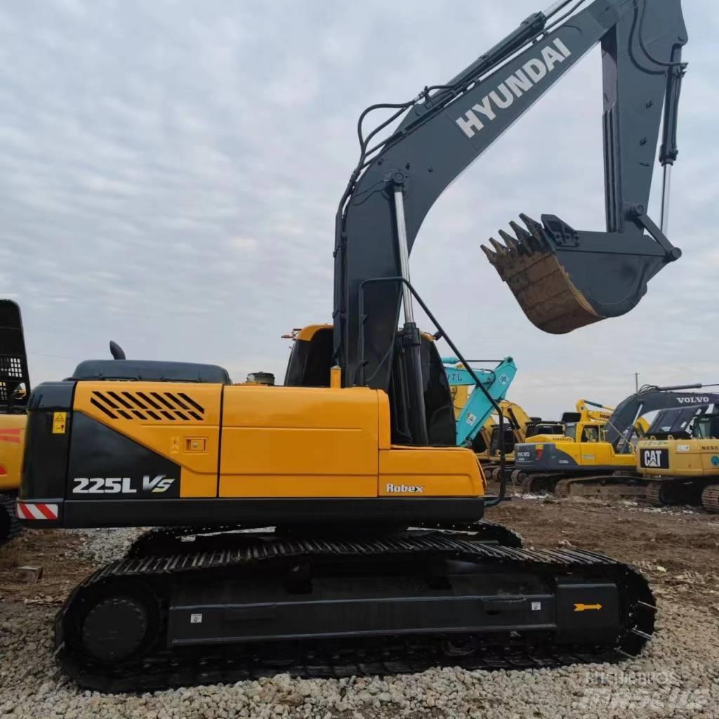 Hyundai 225VS Beltegraver