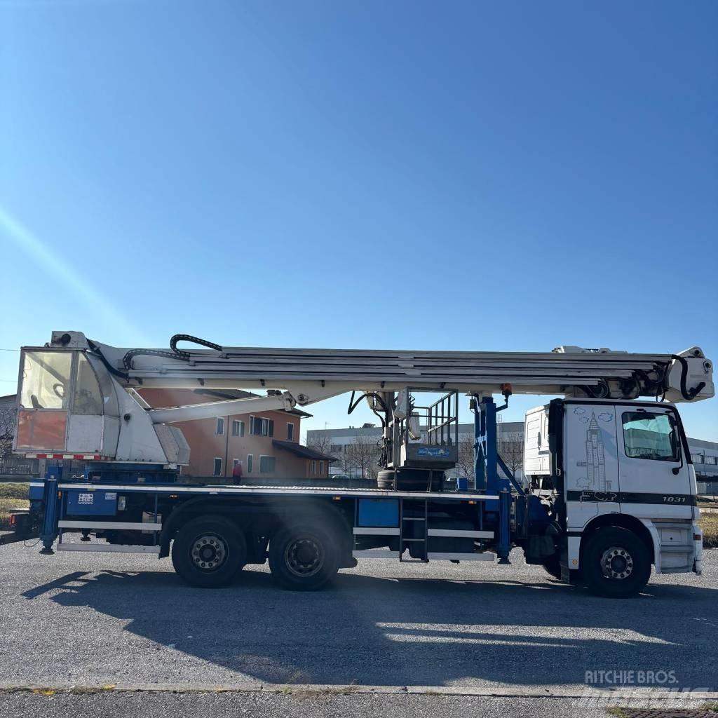 Cela Tj 460 Bilmontert lift
