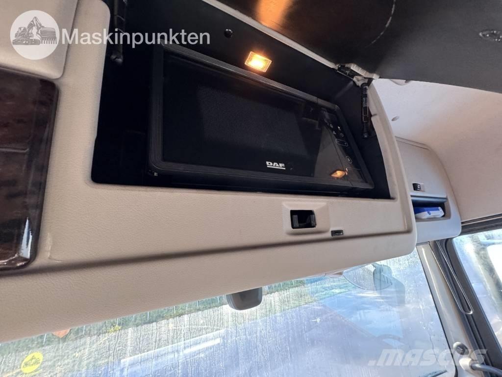 DAF FAS XF530Z Skapbiler