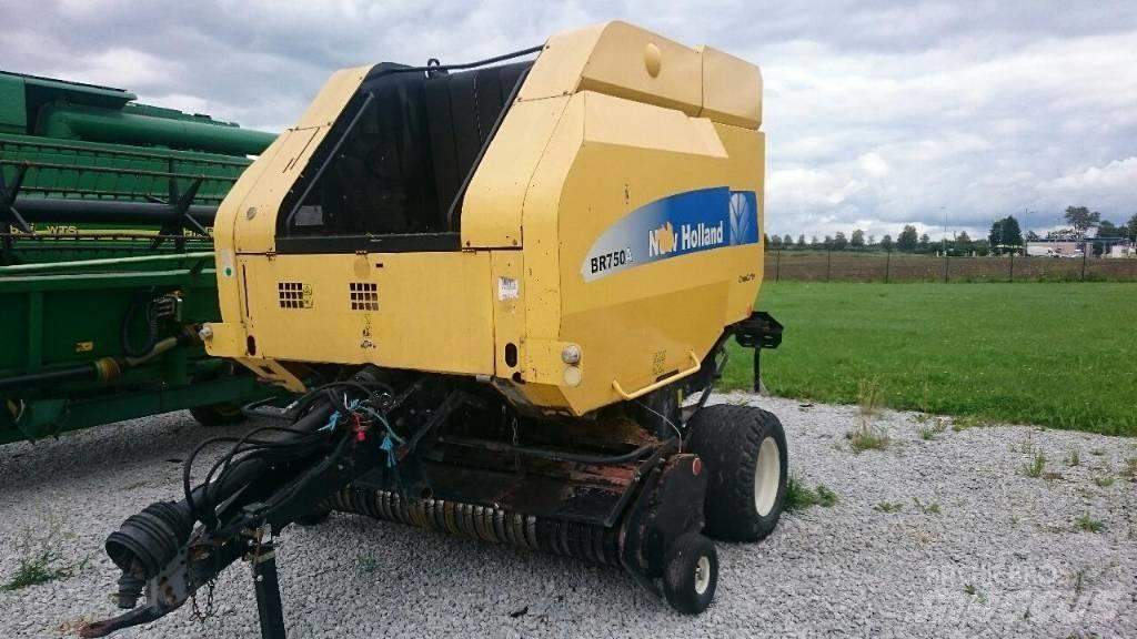 New Holland BR750A Rundballepresser