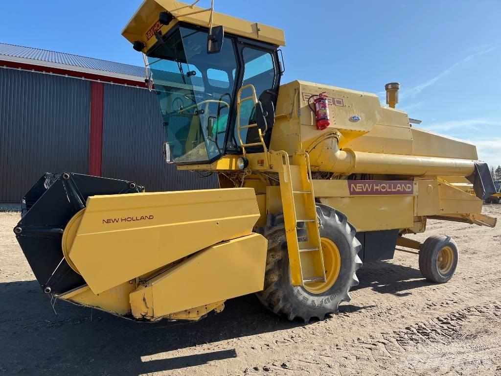 New Holland 8030 12´ Skurtreskere