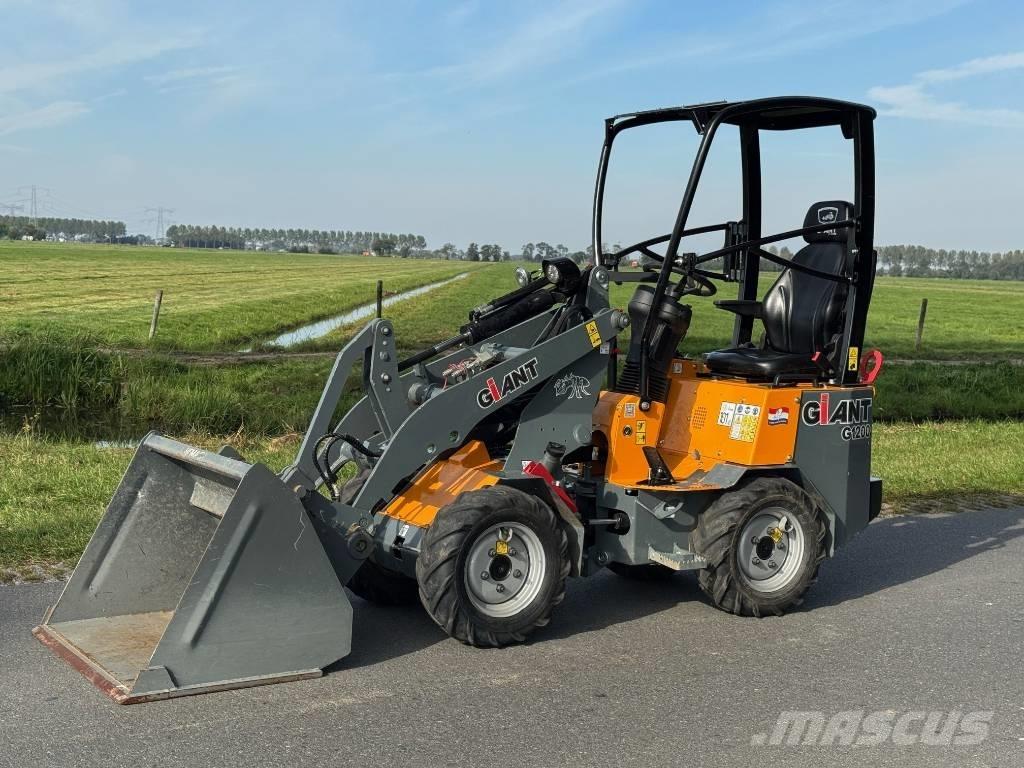 GiANT G 1200 Hjullastere