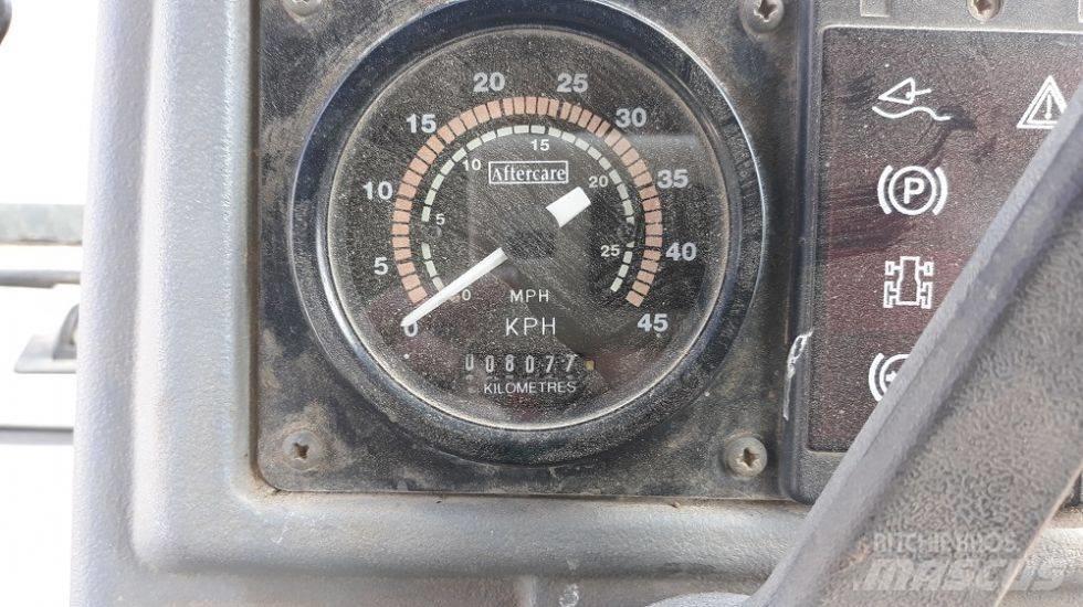 Fermec 860 Traktorgravere