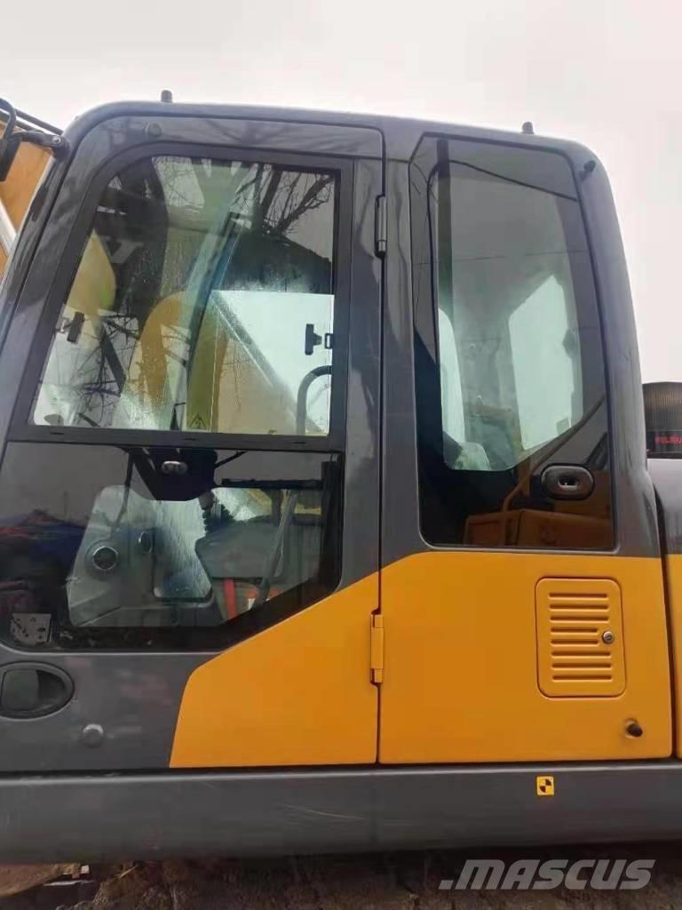 XCMG XE200DA Beltegraver