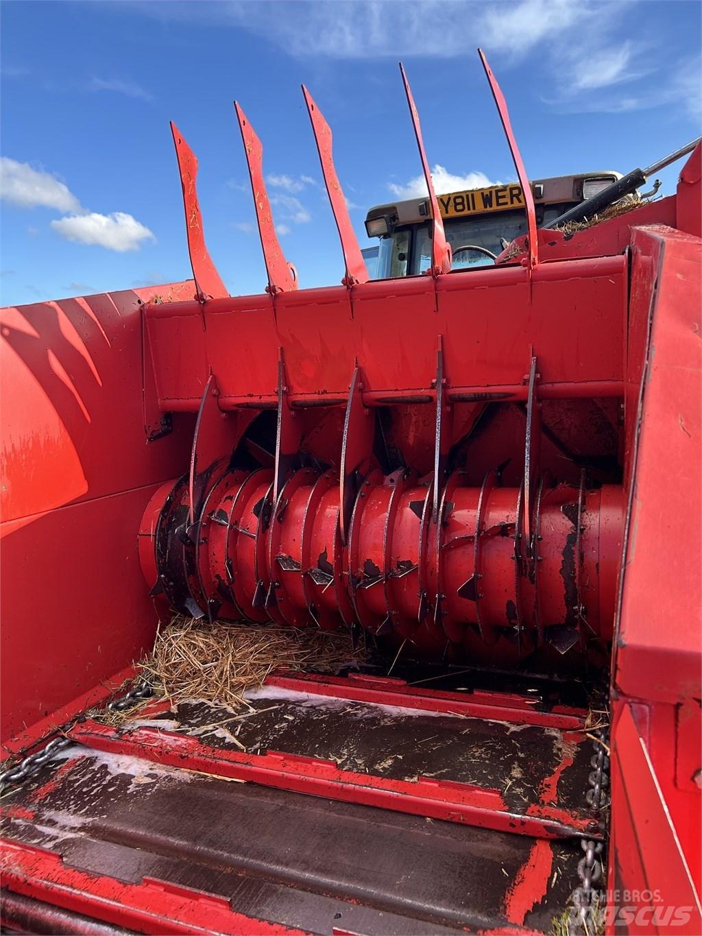 TEAGLE TOMAHAWK 808S Rundballerivere, -kuttere og -utpakkere