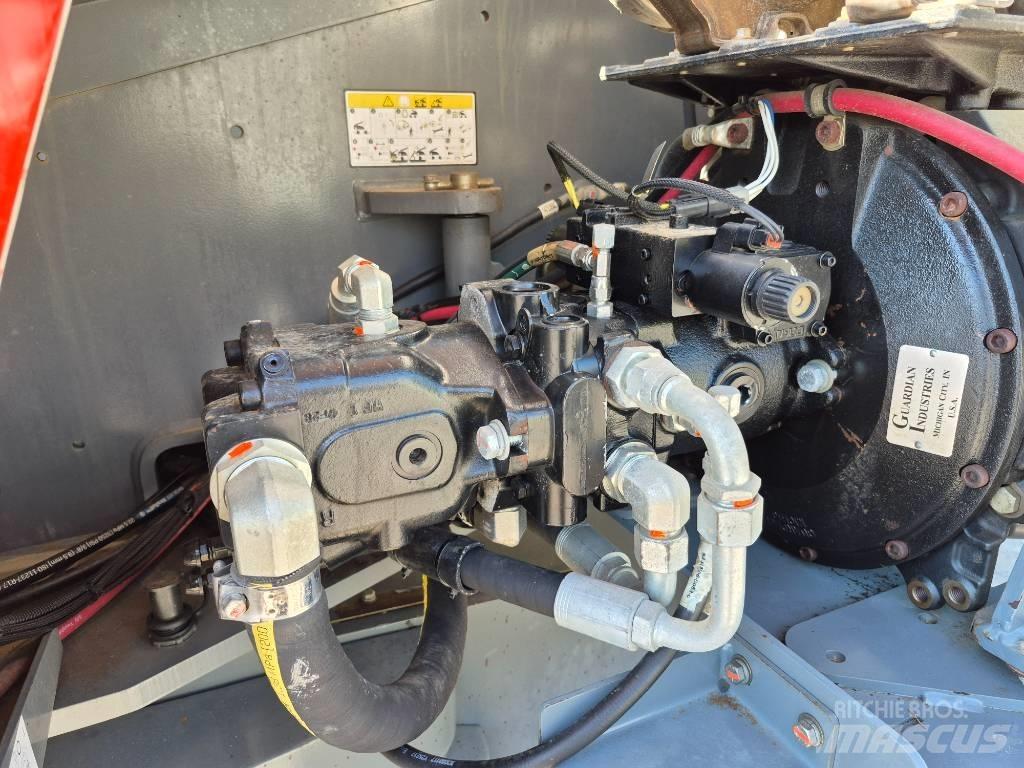 SkyJack SJ 61 T Teleskop bomlifter