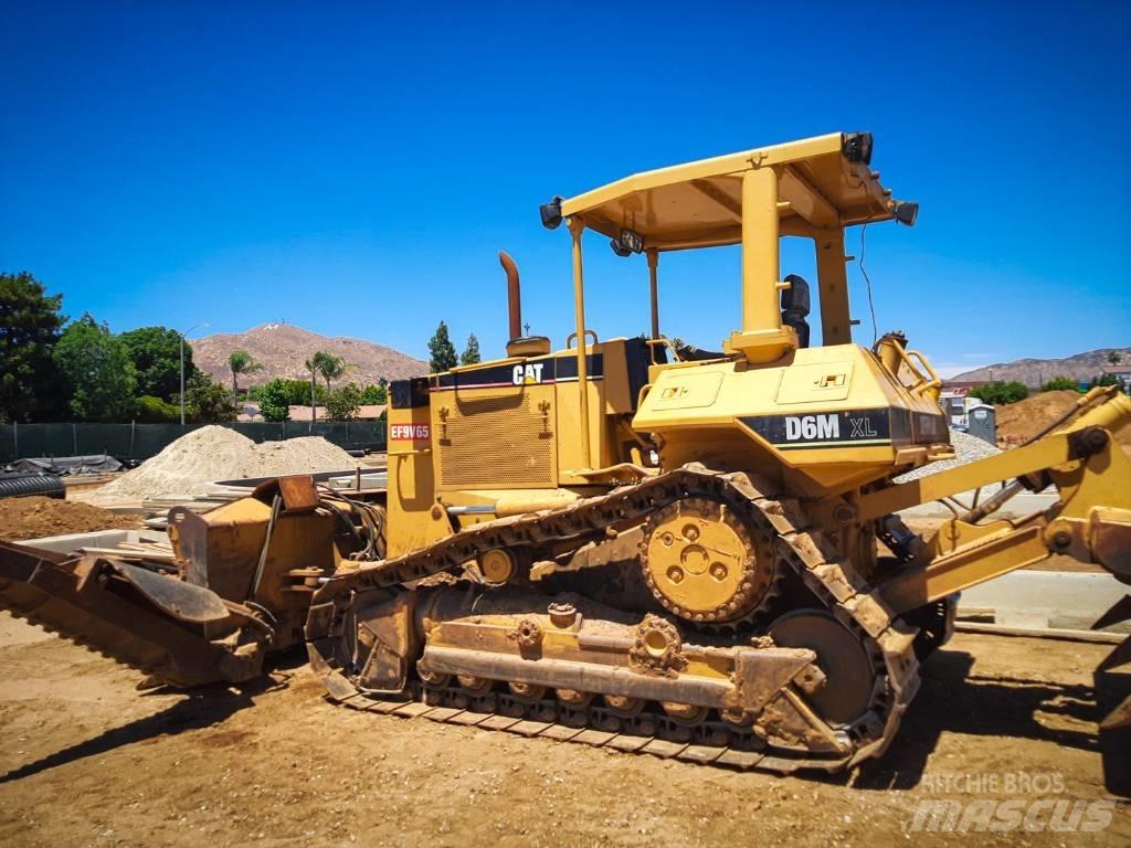 CAT D 6 M XL Dozere Beltegående