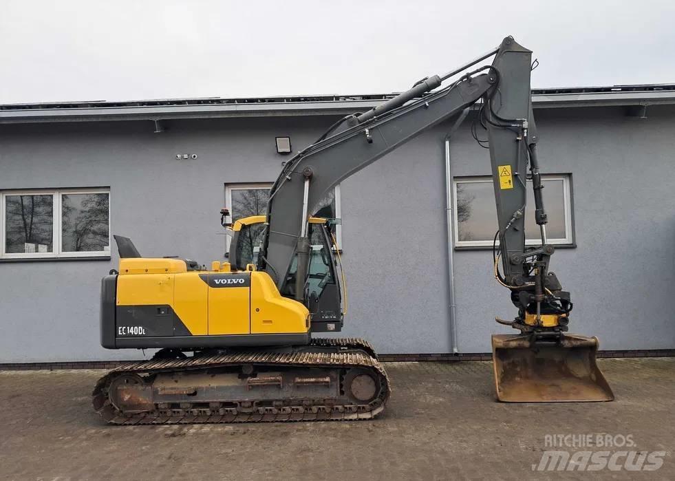 Volvo EC 140 DL Beltegraver