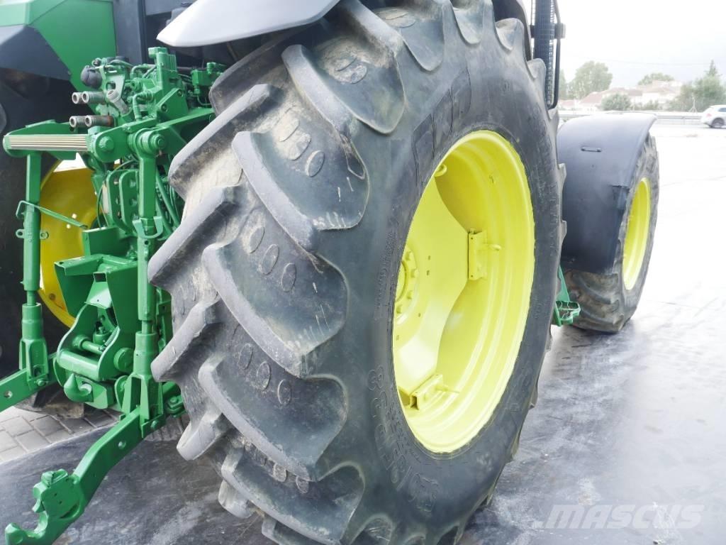John Deere 6800 Traktorer