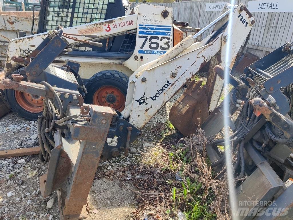 Bobcat S750 Traktorgravere