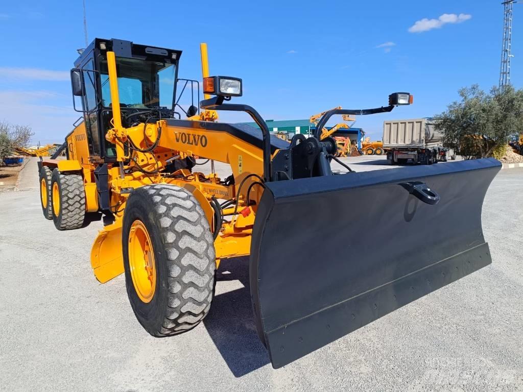 Volvo G 726 B Veihøvler