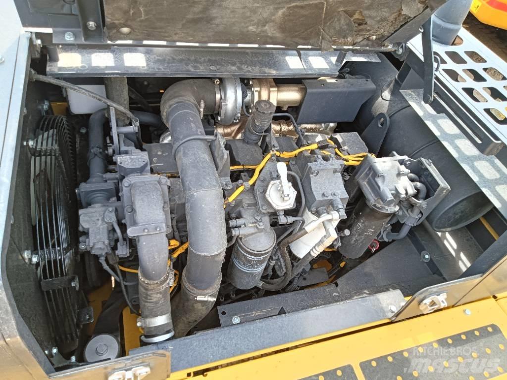 Komatsu PC 450-8 Beltegraver