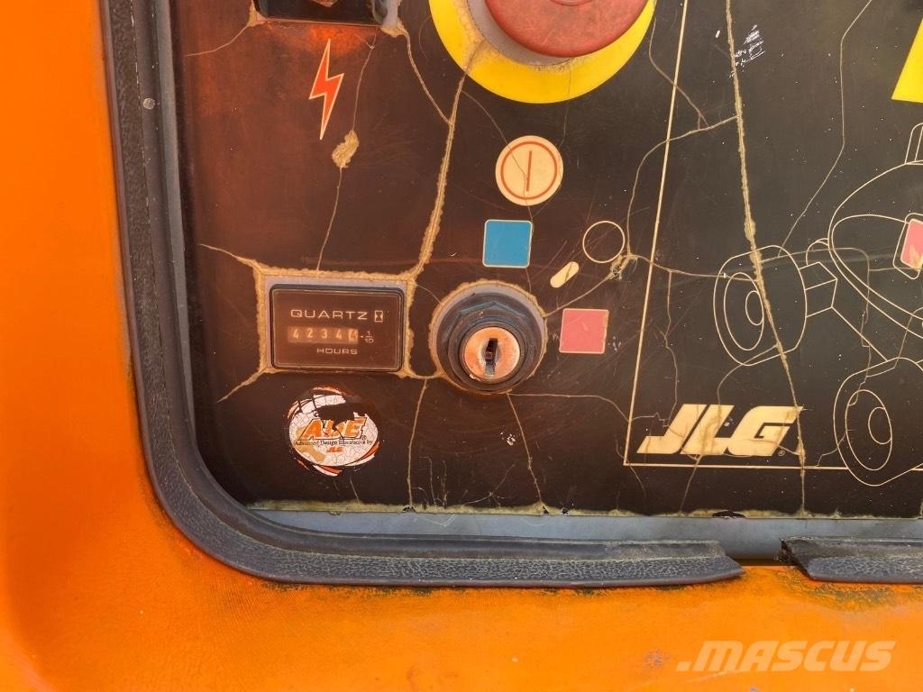 JLG 600 AJ Leddede bomlifter