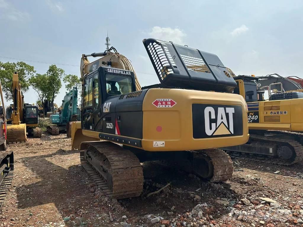 CAT 326 Beltegraver