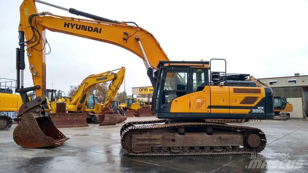 Hyundai HX 300 L Beltegraver