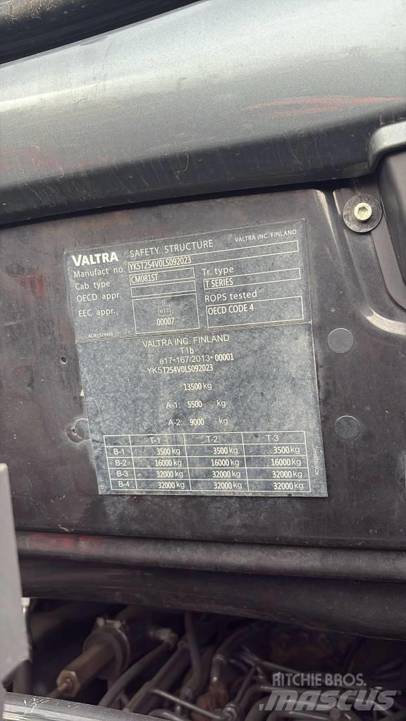 Valtra T 254 Traktorer
