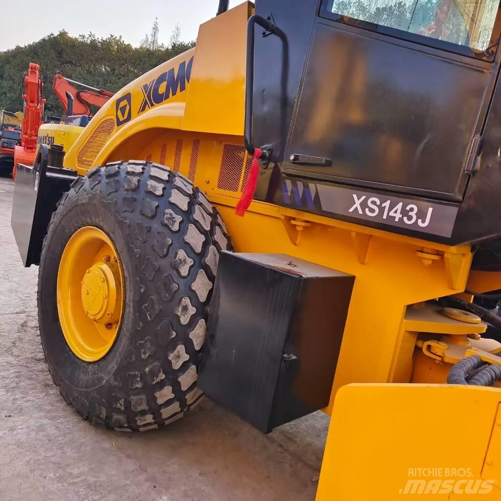 XCMG XS 143J Valsetog