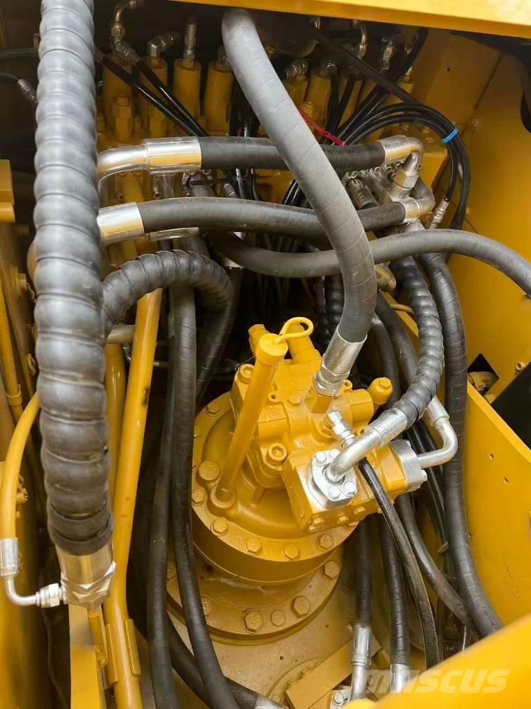 CAT 320 D2L Beltegraver