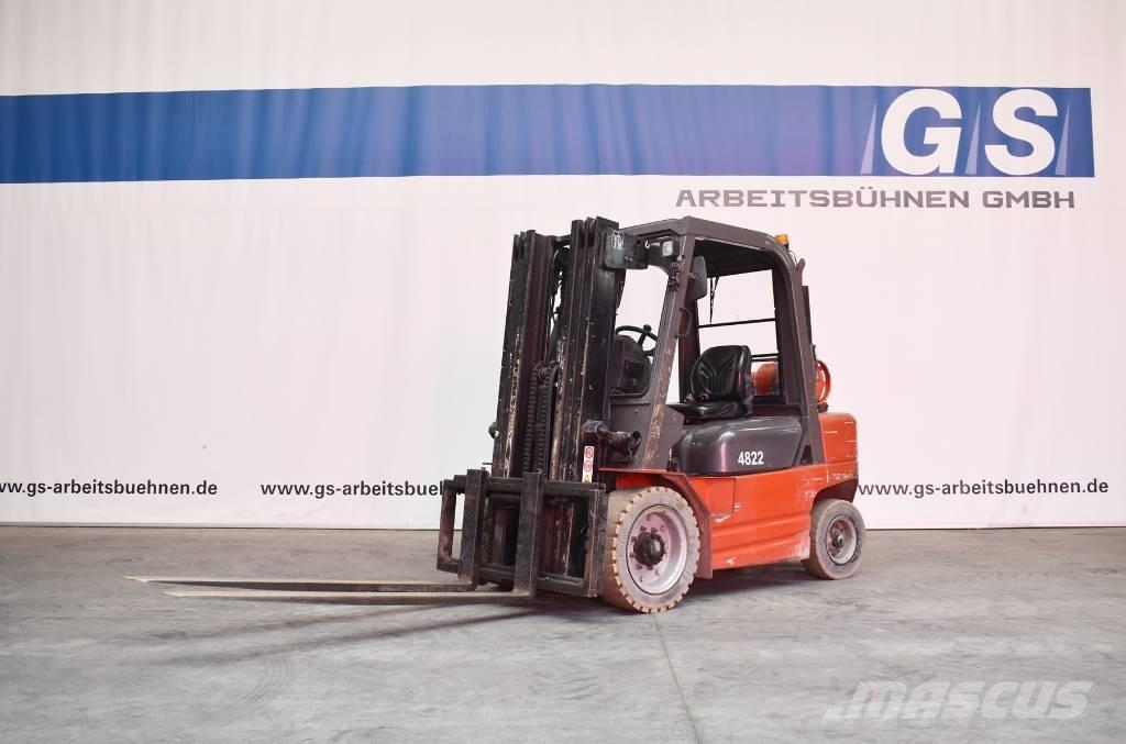 Manitou CG 30 P Propan trucker