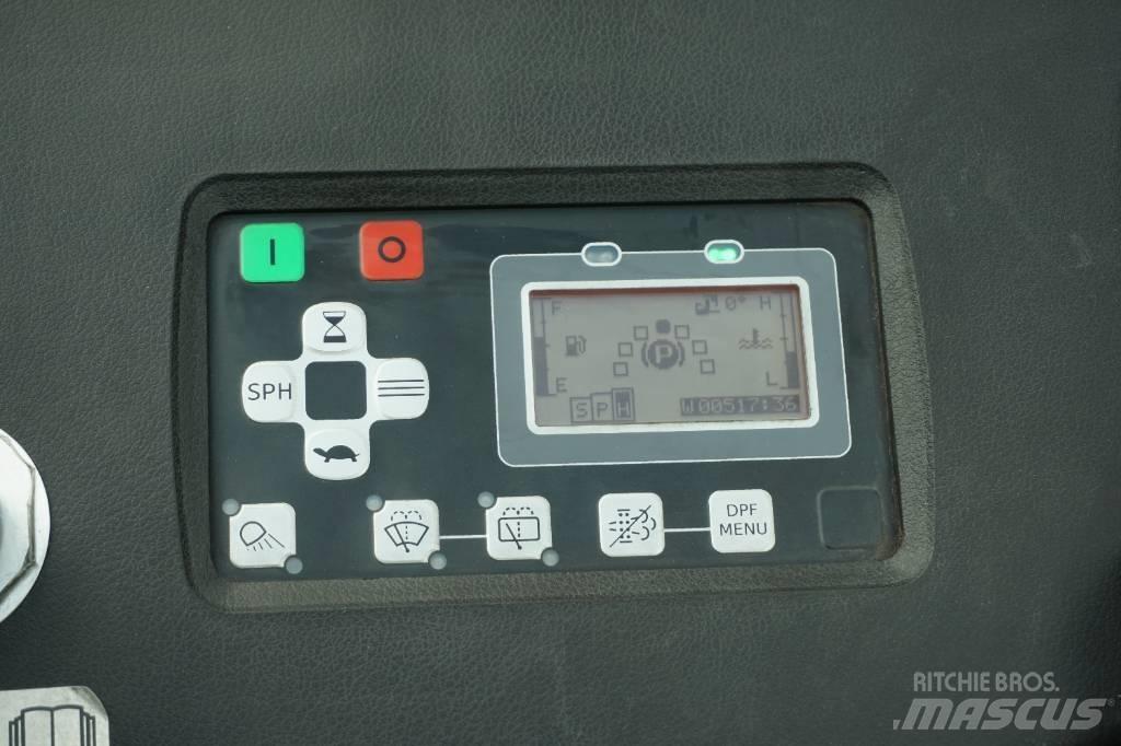Toyota 56-8FD30F Diesel Trucker