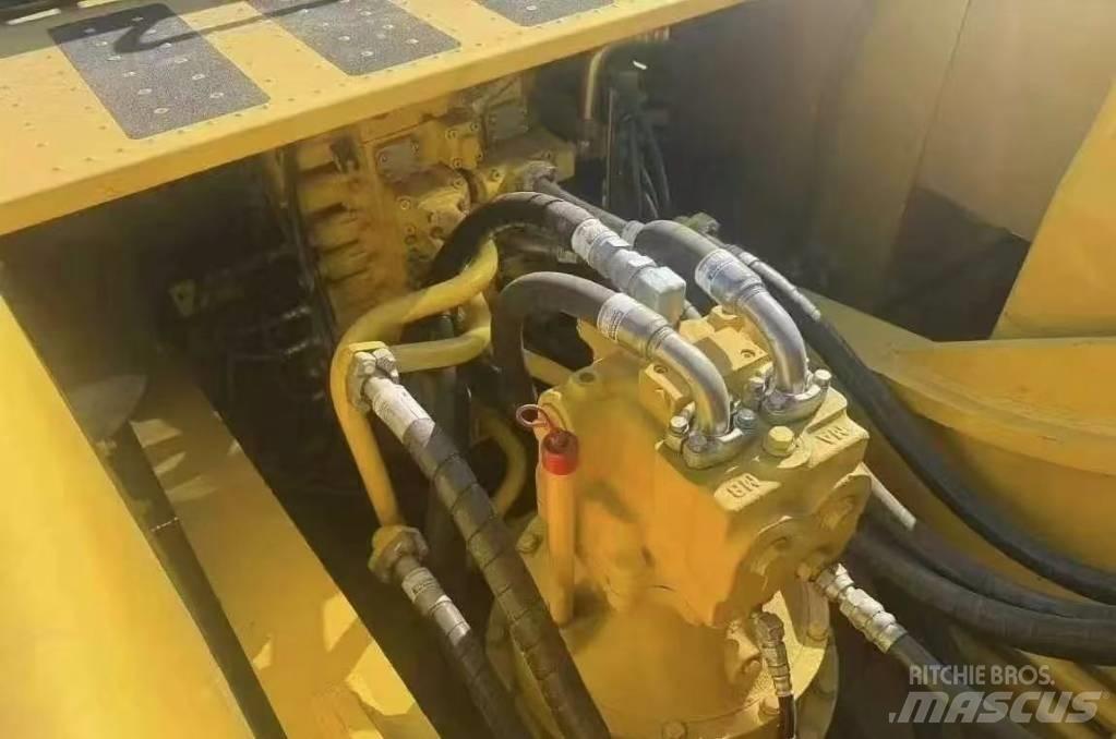 Komatsu PC 350 Beltegraver