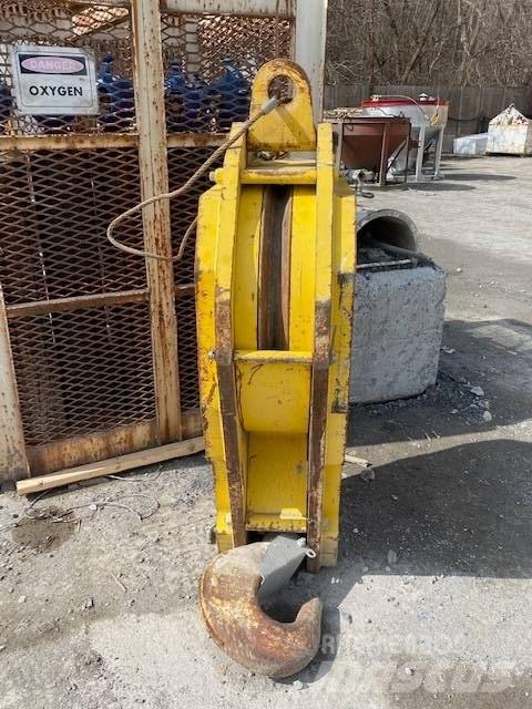 Liebherr HS 885 HD Beltegående Kran