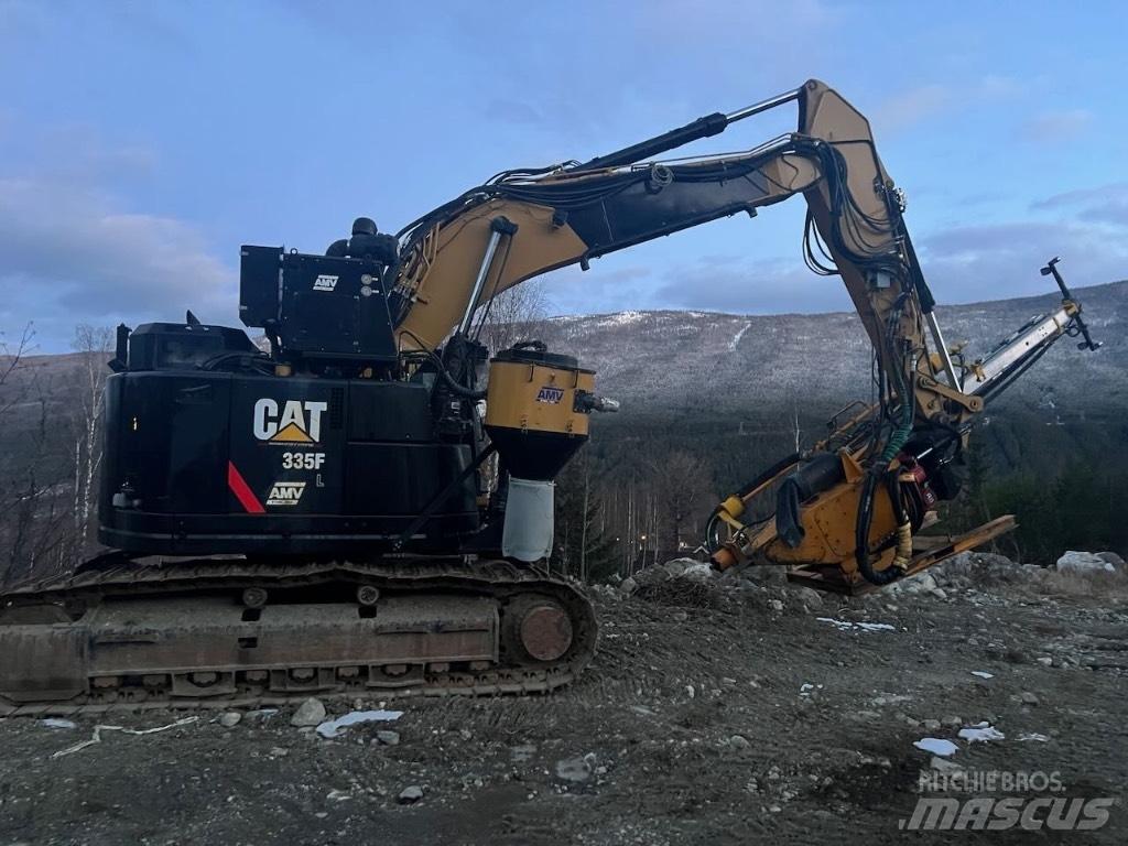 CAT 335 F L CR Borerigger