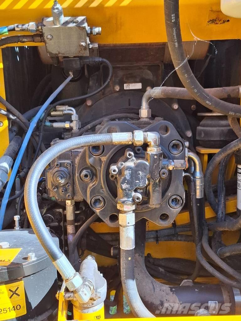 JCB JS 220 LC Beltegraver