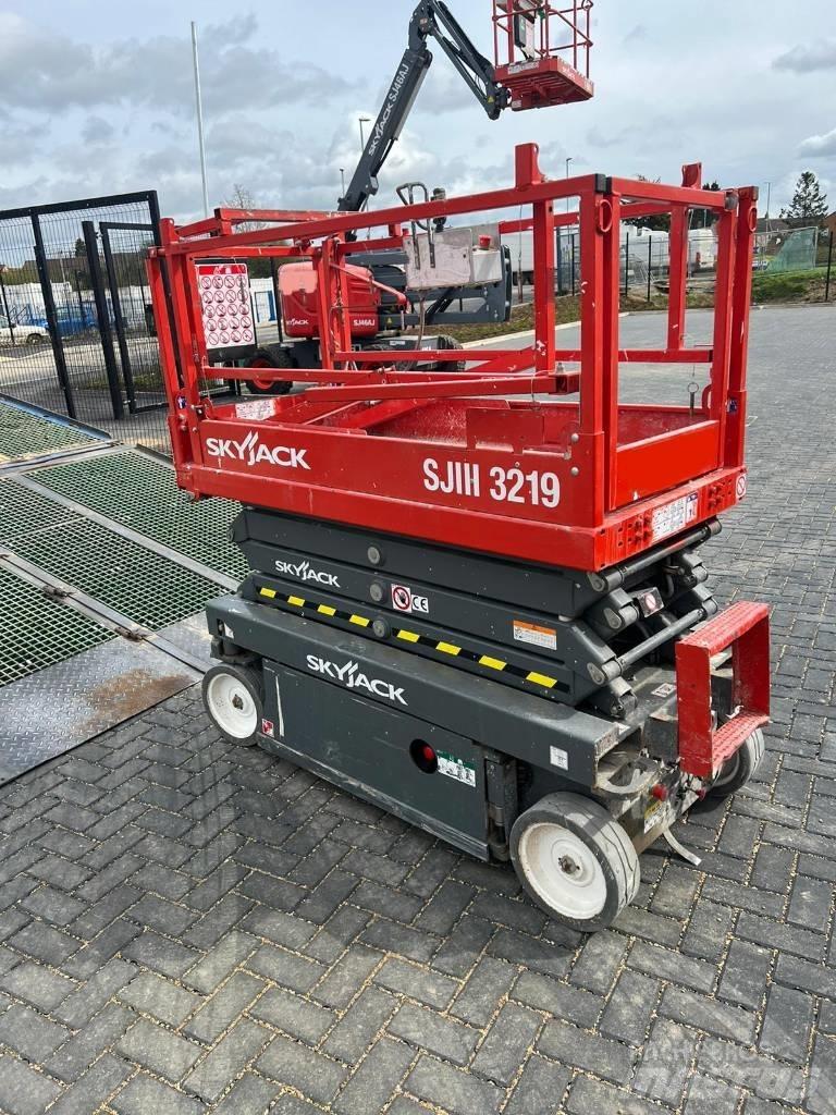 SkyJack SJ 3219 Sakselifter