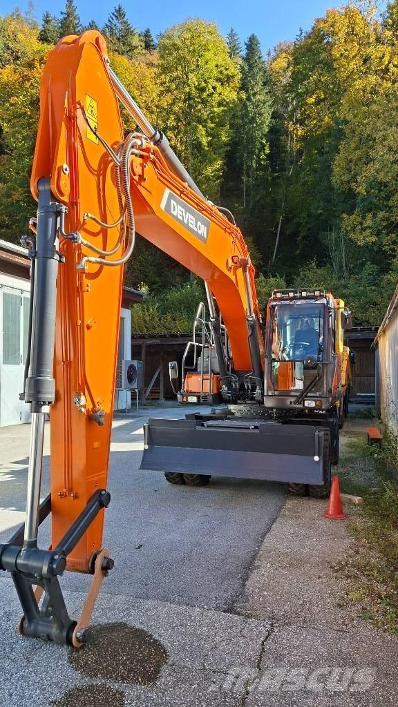 Develon DX 210 W-7 Hjulgravere