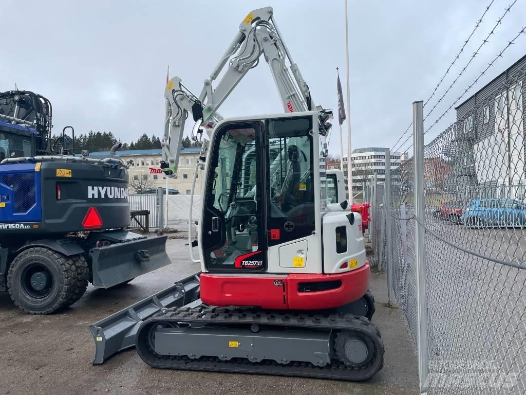 Takeuchi TB 257 FR Minigravere <7t