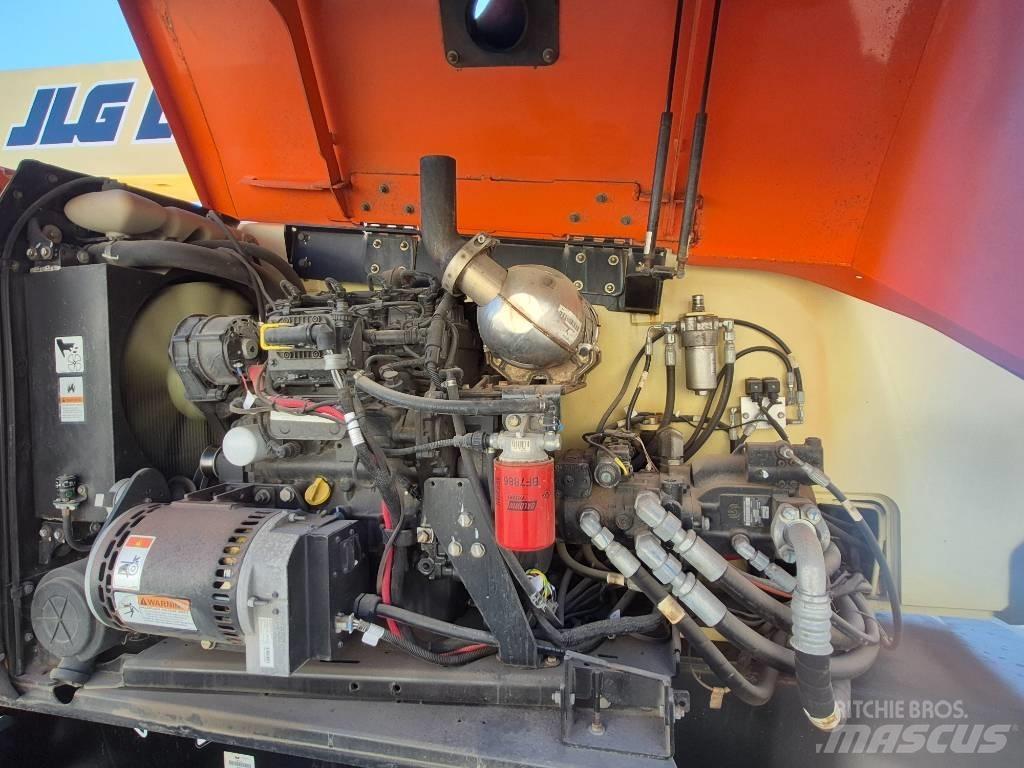 JLG 800 AJ Leddede bomlifter