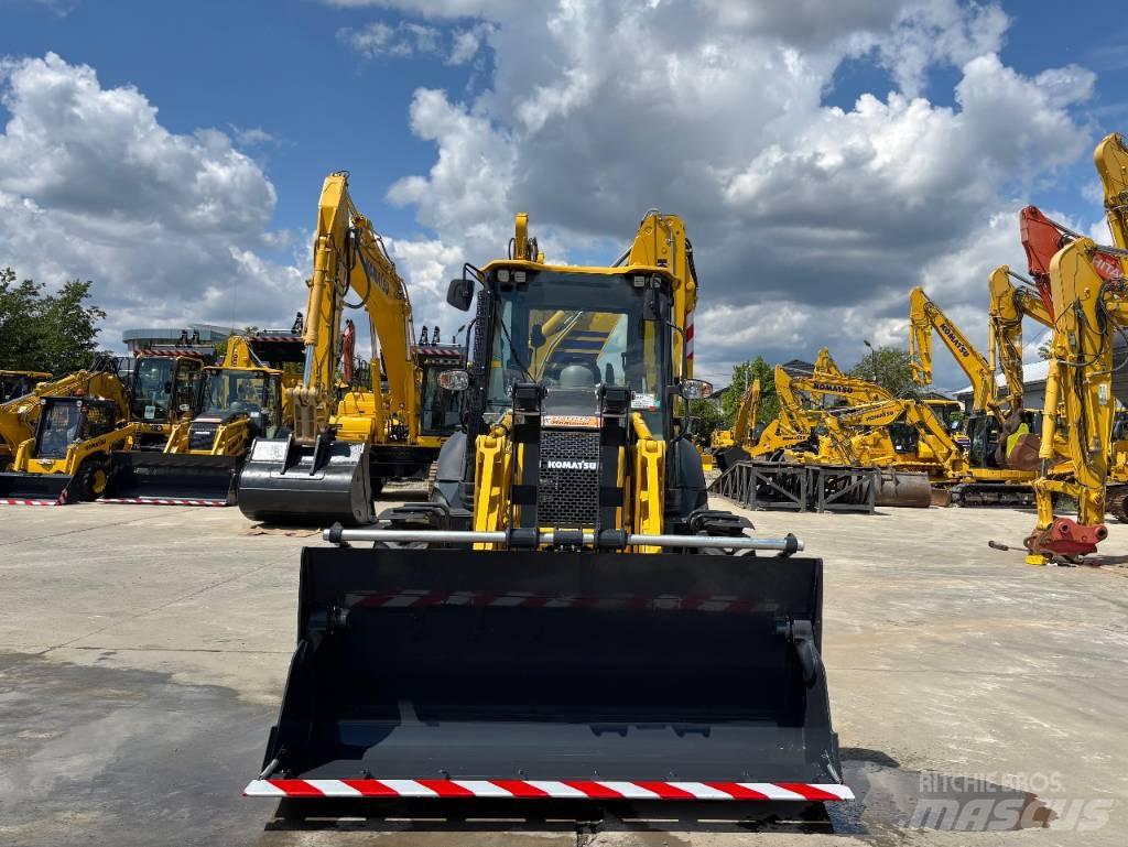 Komatsu WB93R-8E0 Traktorgravere