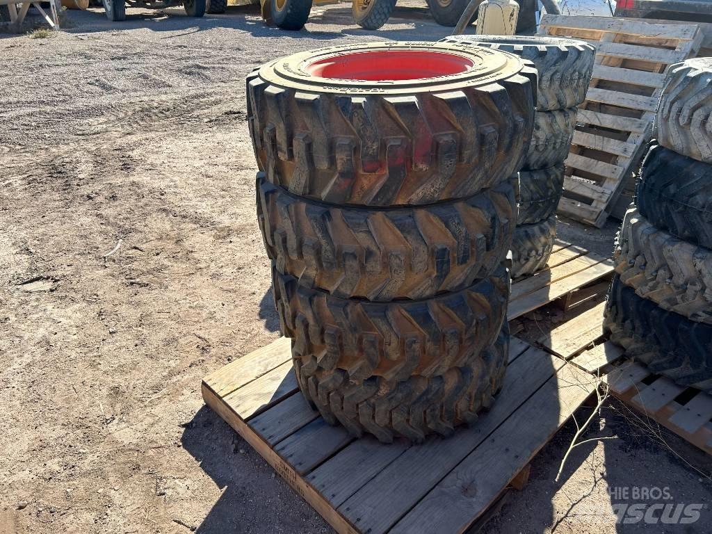 Bobcat 10x16.5 Tires Dekk, hjul og felger