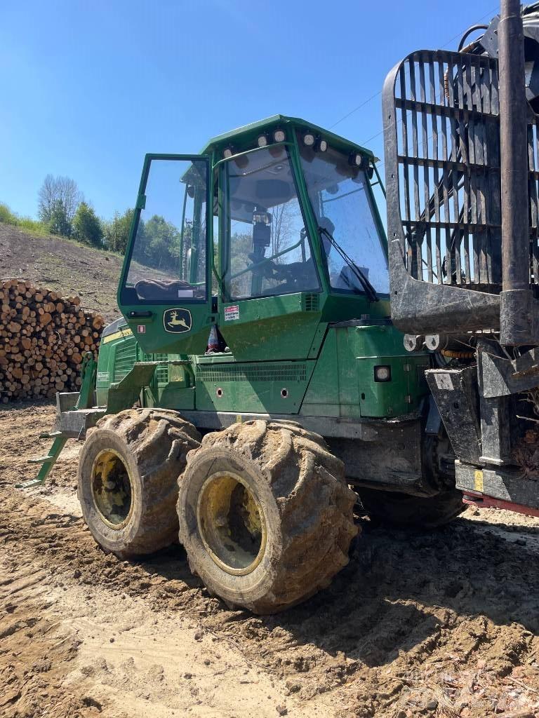 John Deere 1110G Lassbærere