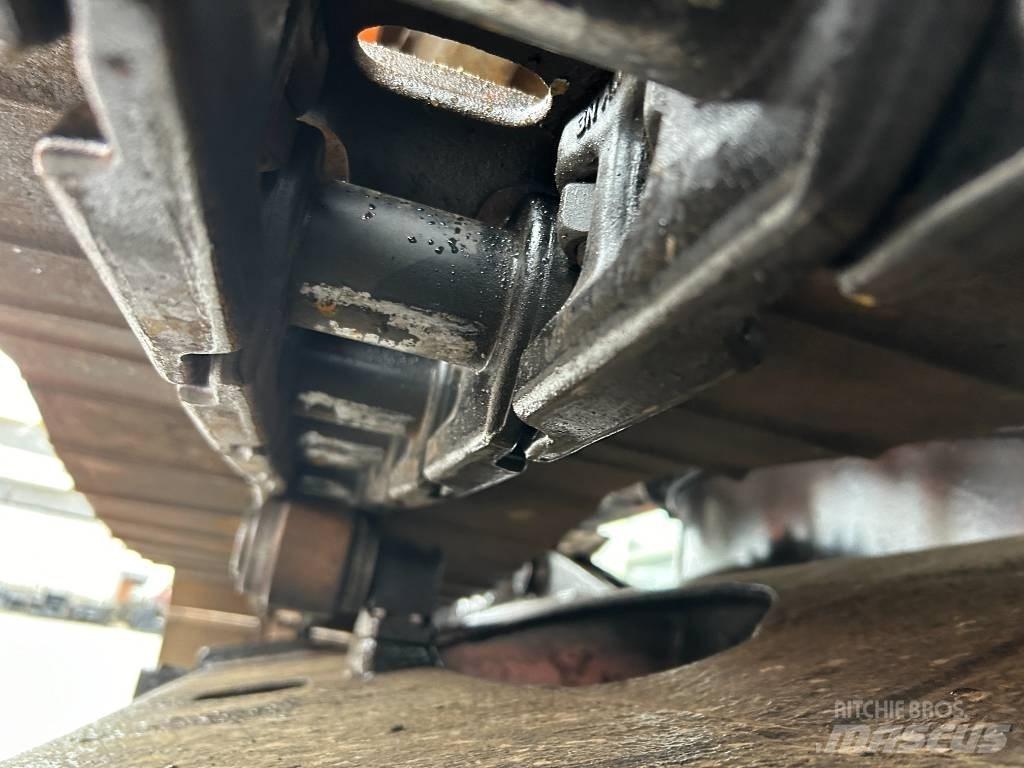 Hitachi ZX 135 US Beltegraver