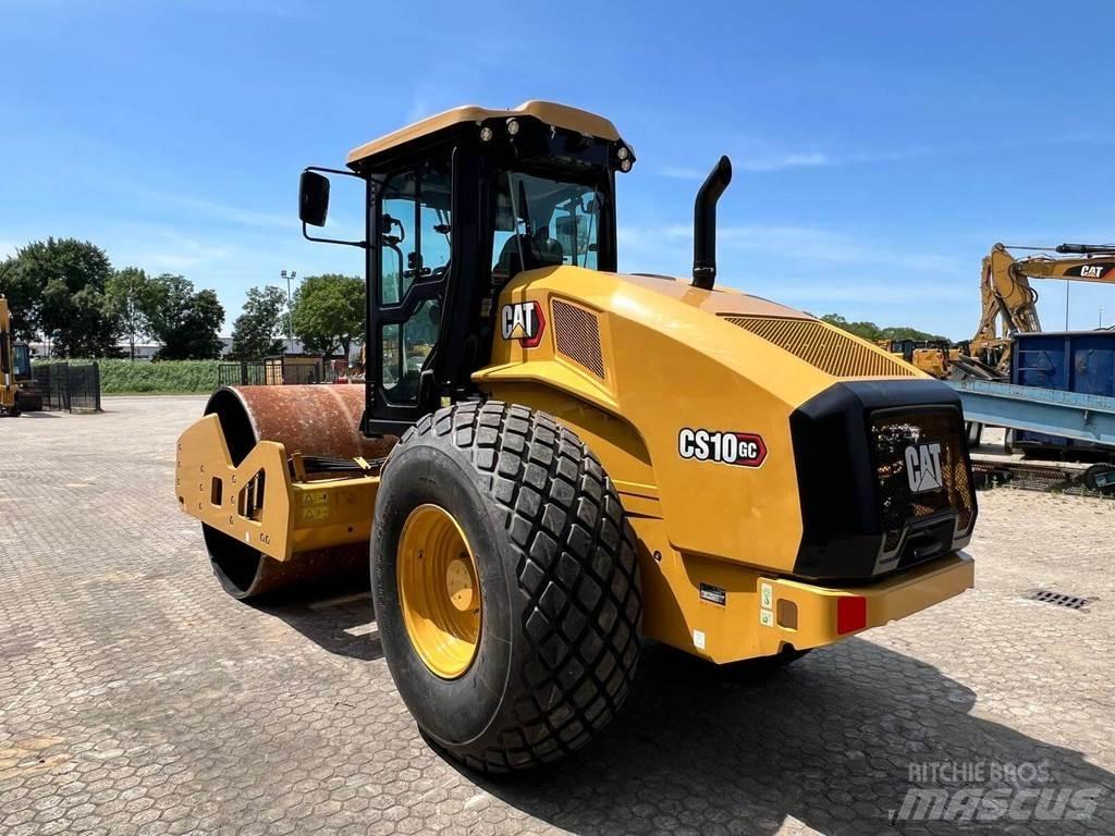 CAT CS10 GC Andre Valser