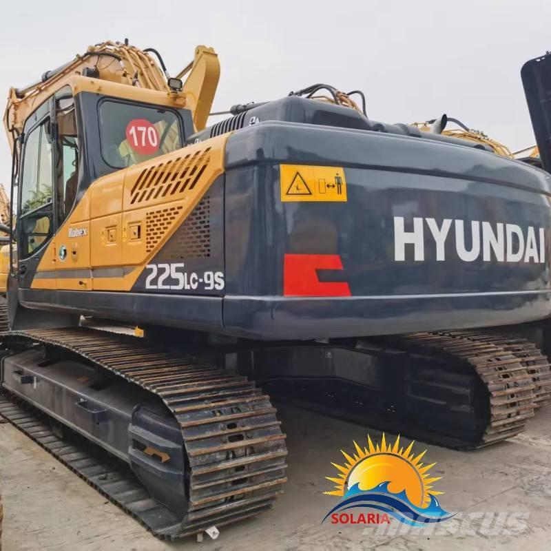 Hyundai R225LC Beltegraver